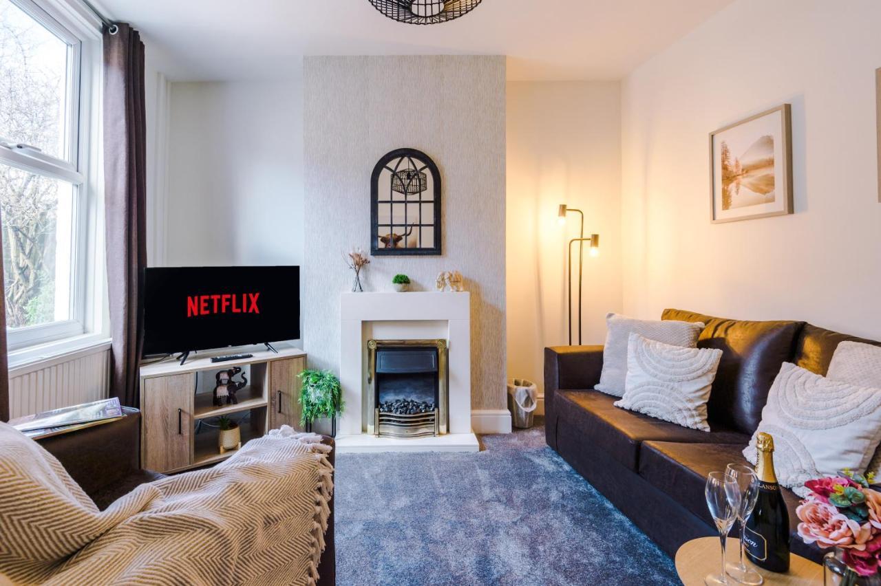 Bright 2-Bed Cottage In Chester By 53 Degrees Property, Ideal For Couples & Small Groups, City Centre - Sleeps 6 Zewnętrze zdjęcie