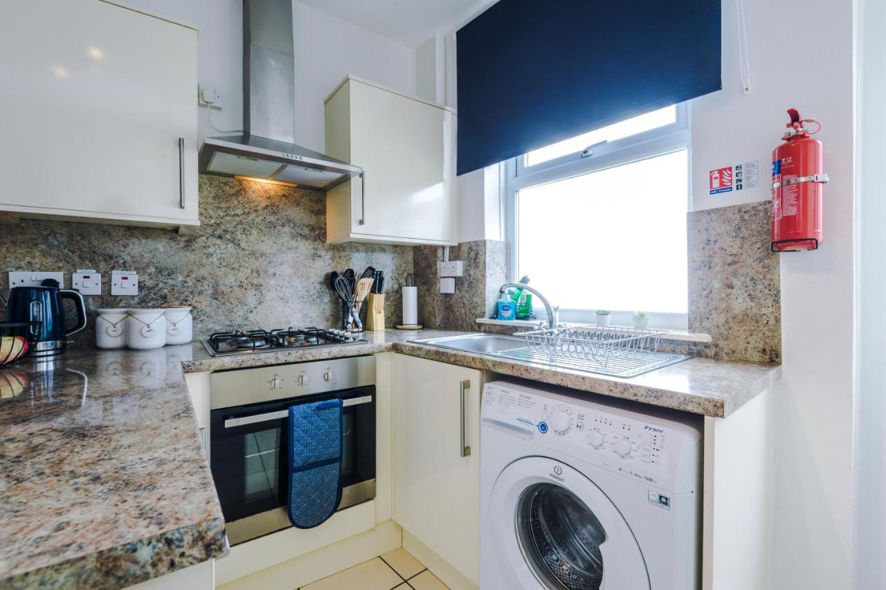 Bright 2-Bed Cottage In Chester By 53 Degrees Property, Ideal For Couples & Small Groups, City Centre - Sleeps 6 Zewnętrze zdjęcie